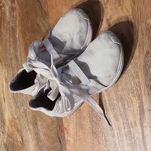 Why are the colors we love so expensive? Add this to your collection of BeigeMom